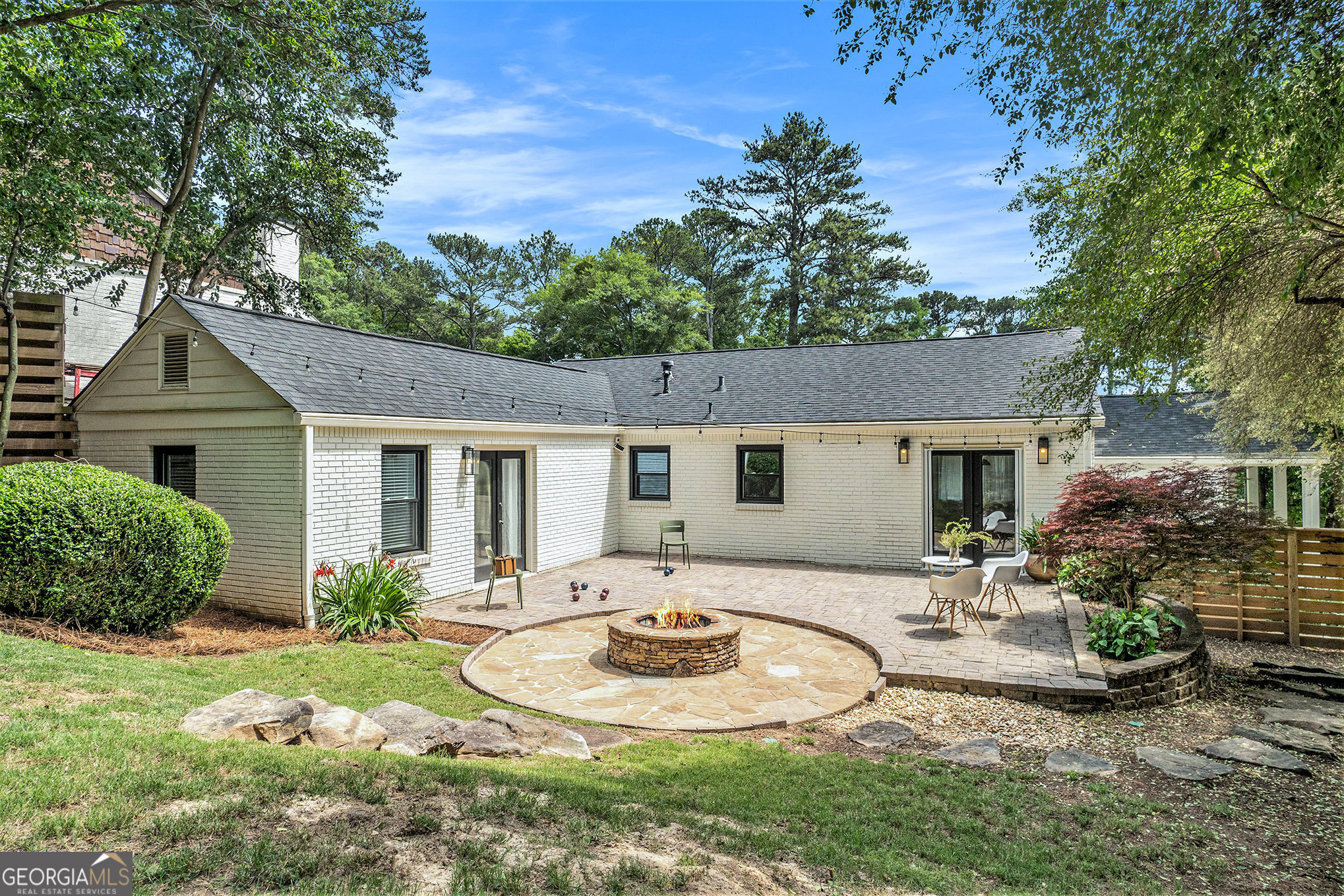 Atlanta, Georgia 30324, United States, 4 Bedrooms Bedrooms, ,2 BathroomsBathrooms,Residential,Active,132522