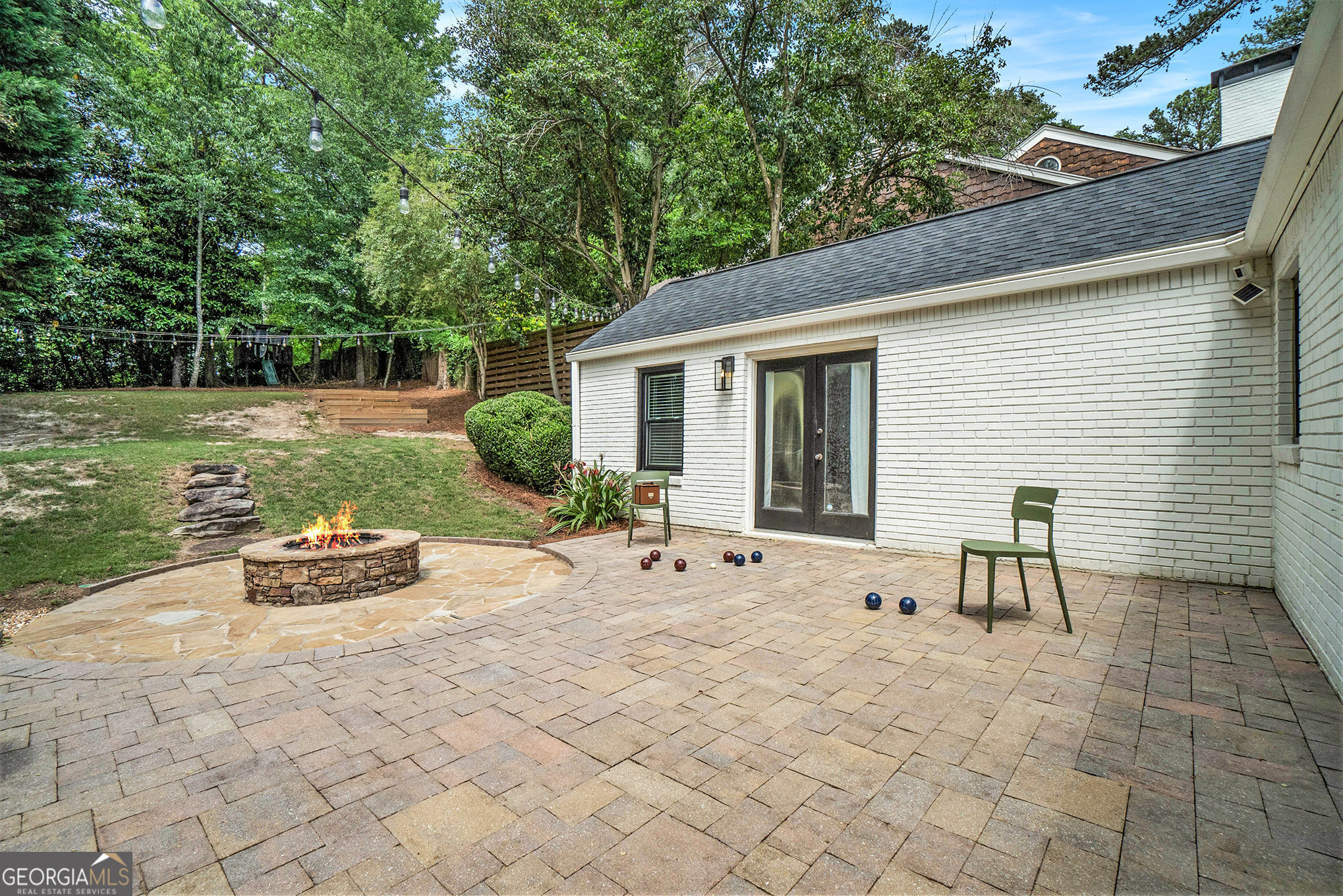 Atlanta, Georgia 30324, United States, 4 Bedrooms Bedrooms, ,2 BathroomsBathrooms,Residential,Active,132522