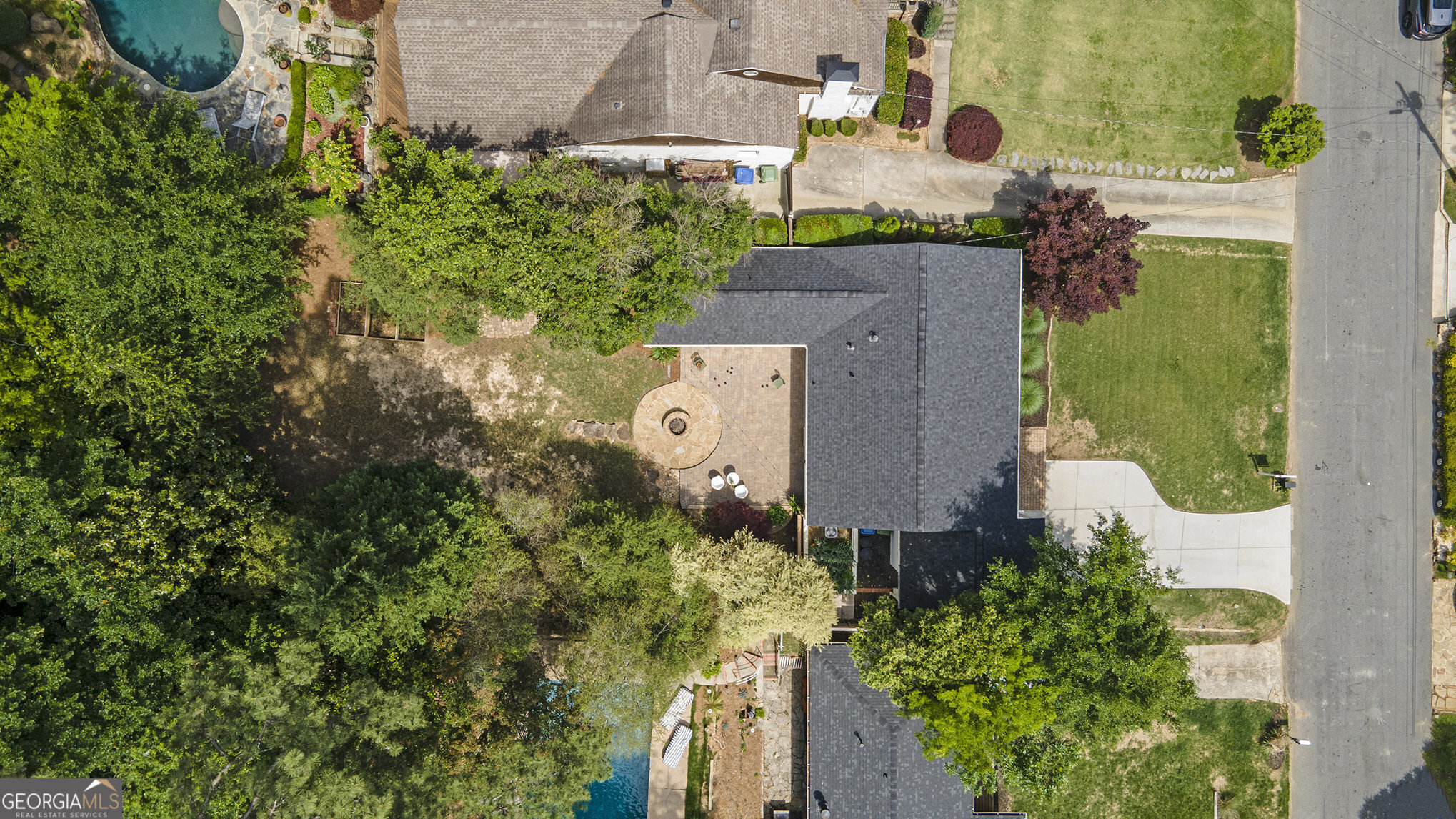 Atlanta, Georgia 30324, United States, 4 Bedrooms Bedrooms, ,2 BathroomsBathrooms,Residential,Active,132522