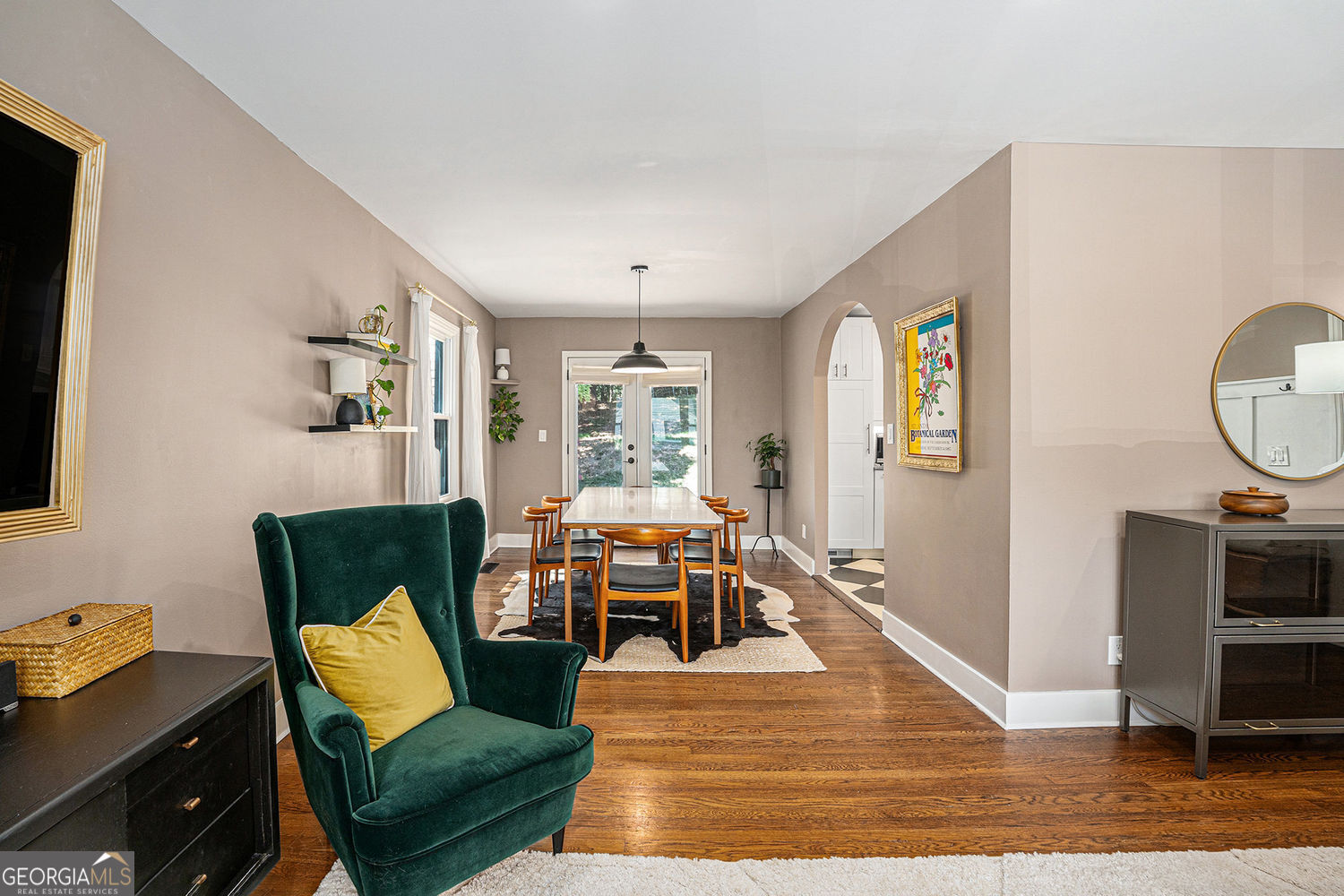 Atlanta, Georgia 30324, United States, 4 Bedrooms Bedrooms, ,2 BathroomsBathrooms,Residential,Active,132522