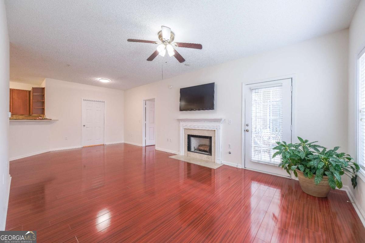 3500 Sweetwater RD 102