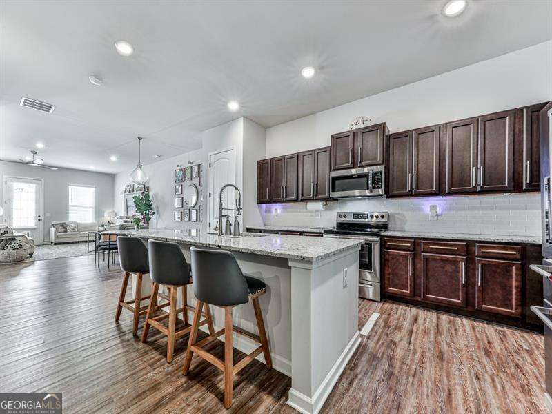 Walkers Pointe - Residential Lease