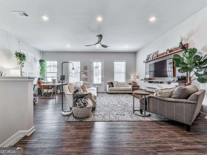 Walkers Pointe - Residential Lease