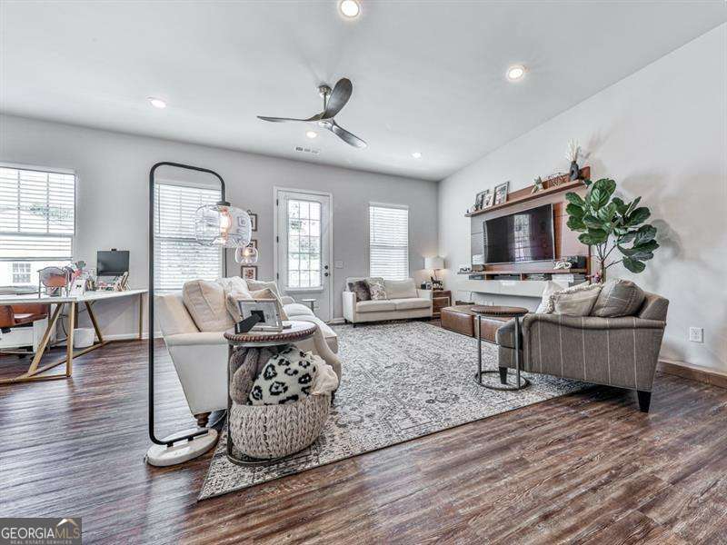 Walkers Pointe - Residential Lease