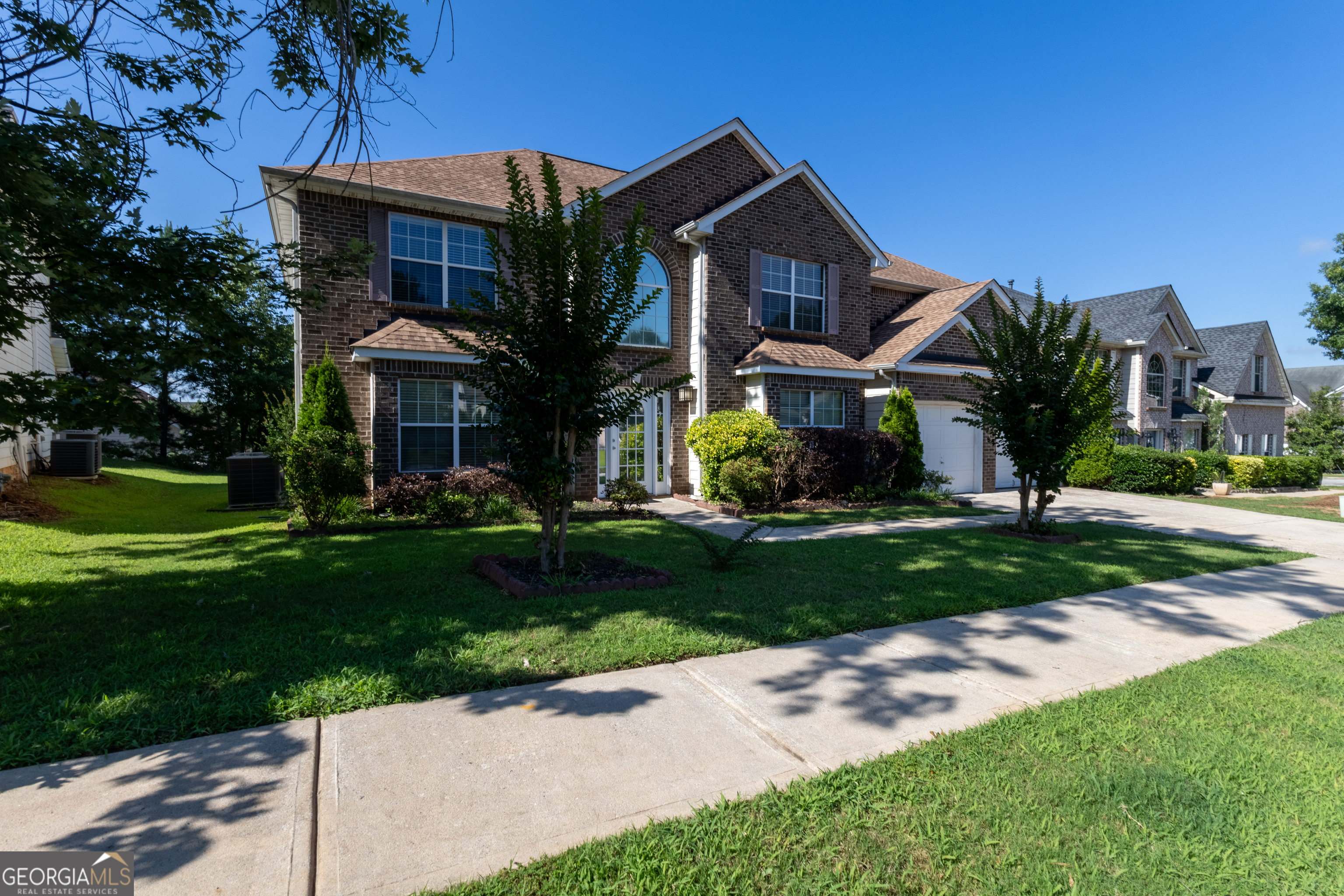 3689 Fremont DR