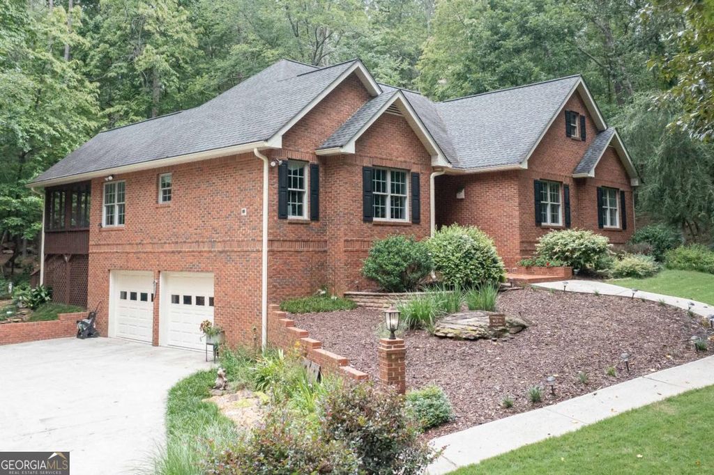 Photo of 5885 West Chapel Hill Road, Douglasville, GA 30135 (MLS # 10655539)