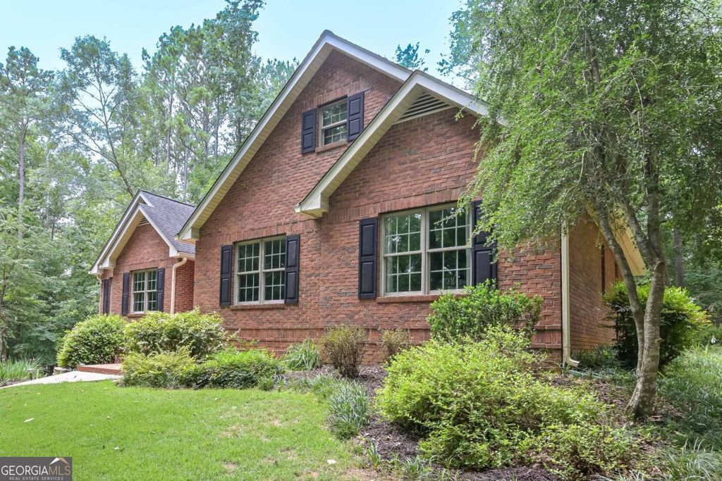 Photo of 5885 West Chapel Hill Road, Douglasville, GA 30135 (MLS # 10655539)