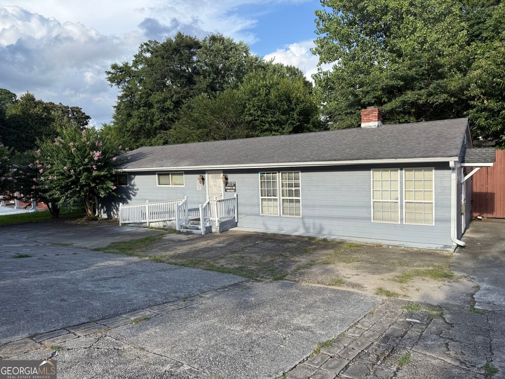 Photo of 3147 Shallowford Road, Atlanta, GA 30341 (MLS # 10828927)
