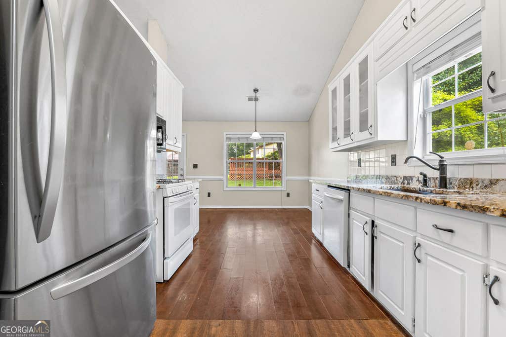 Photo of 1909 Portwest Way, Hampton, GA 30228 (MLS # 10829052)