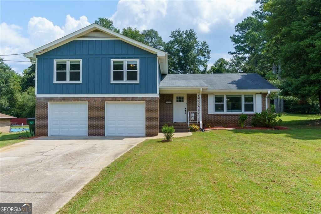 Photo of 5800 Cedar Lane SW, Mableton, GA 30126 (MLS # 10668155)