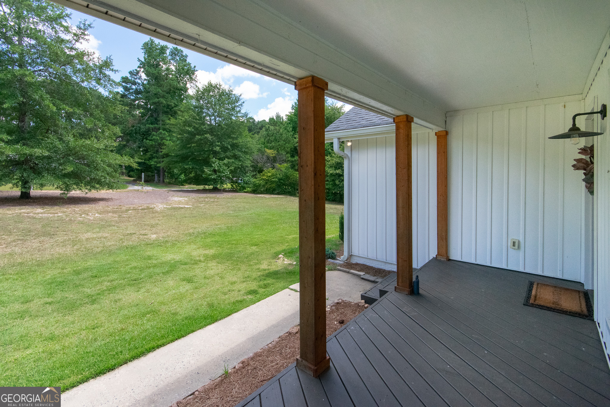 105 Rollingbrook TRL