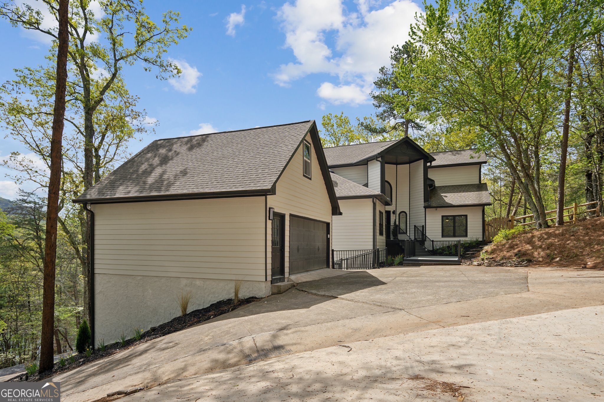 2020 Tamarack DR