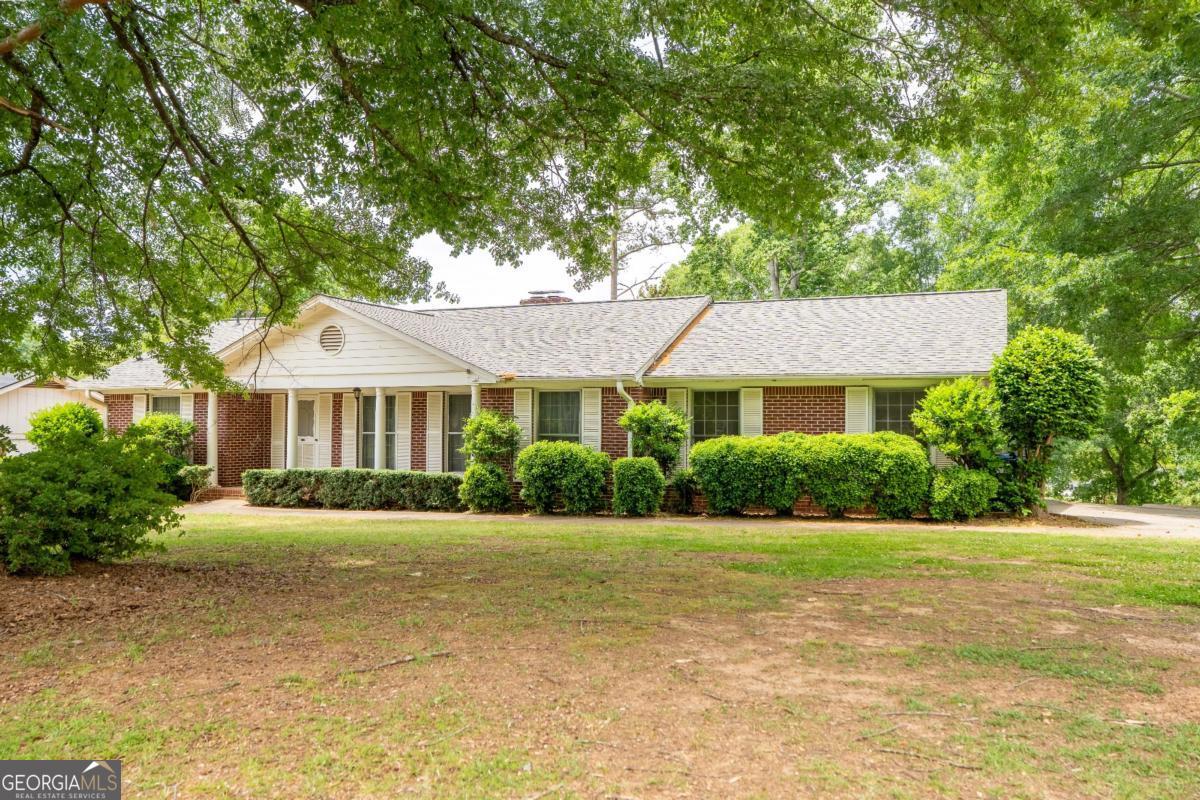 1334 Sherri LN