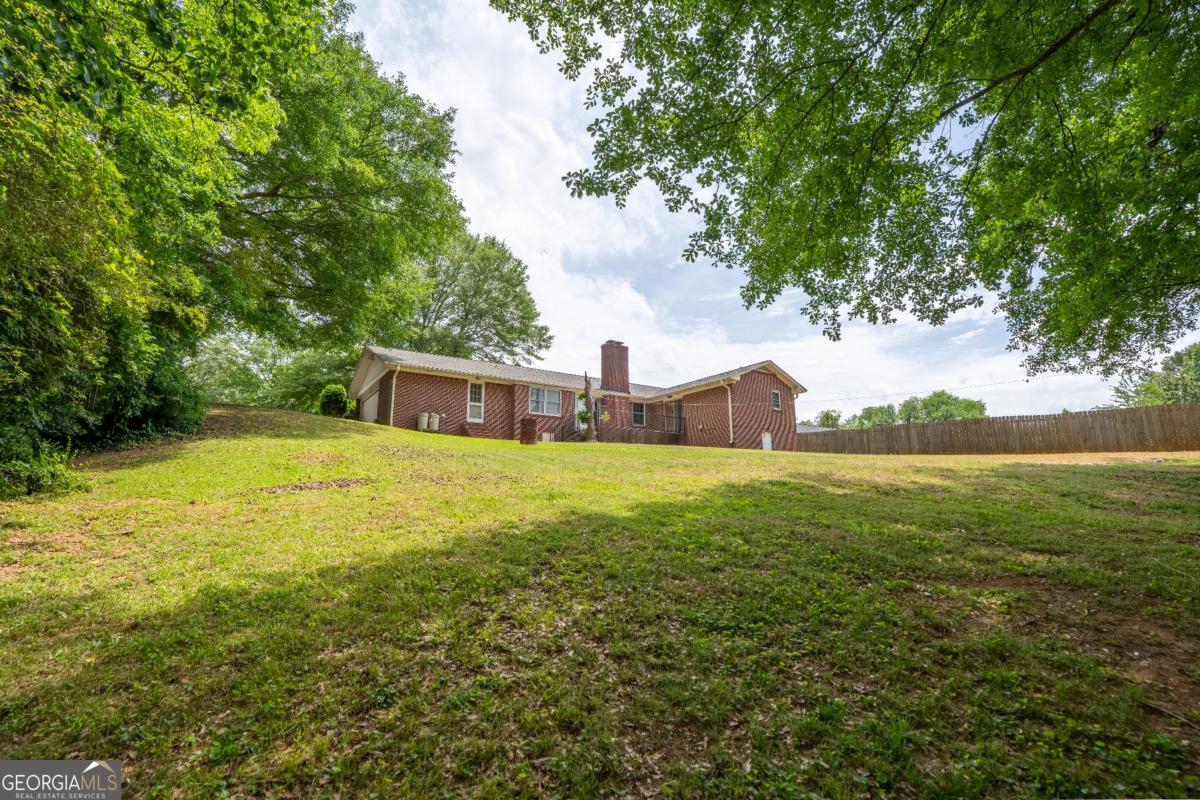 1334 Sherri LN