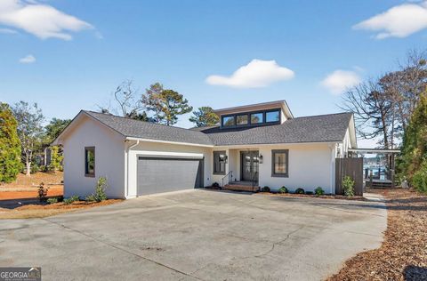 211 Lakecrest DR NE Milledgeville GA 31061