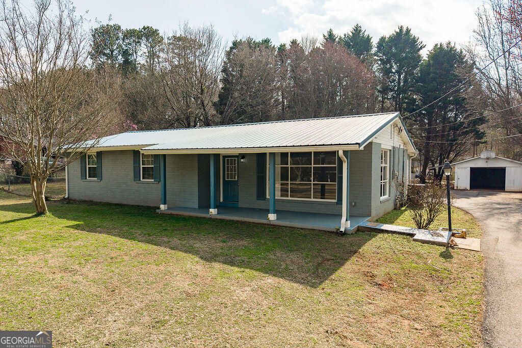 Photo of 137 Duke Street, Jefferson, GA 30549 (MLS # 10696043)