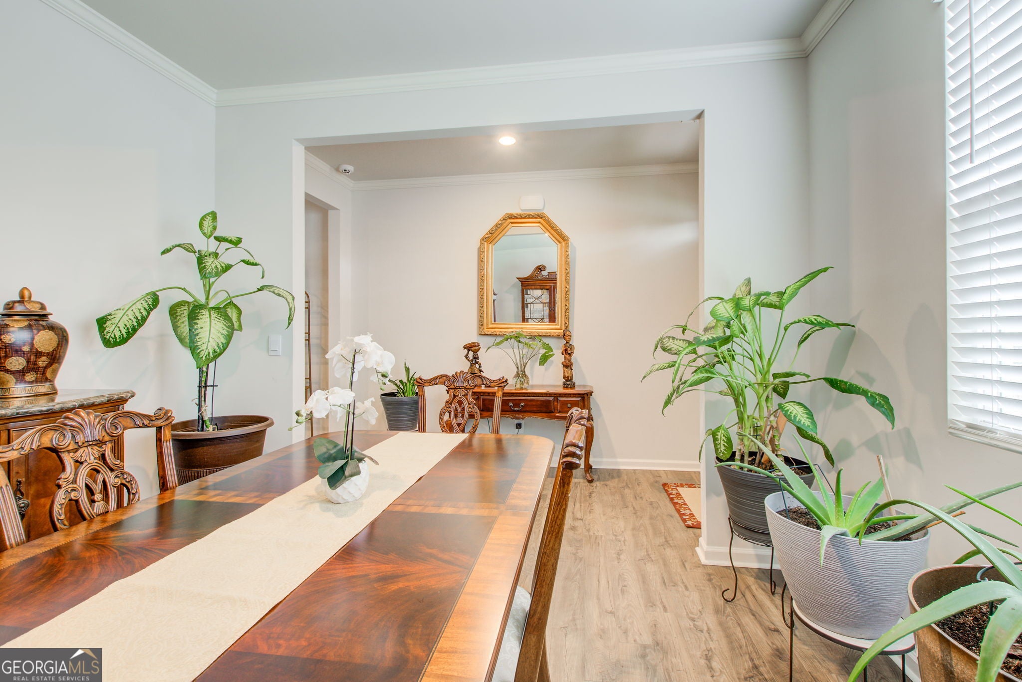 8818 Sibella CT