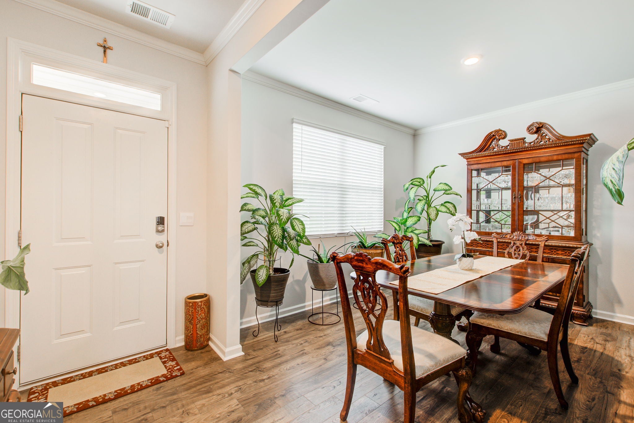 8818 Sibella CT