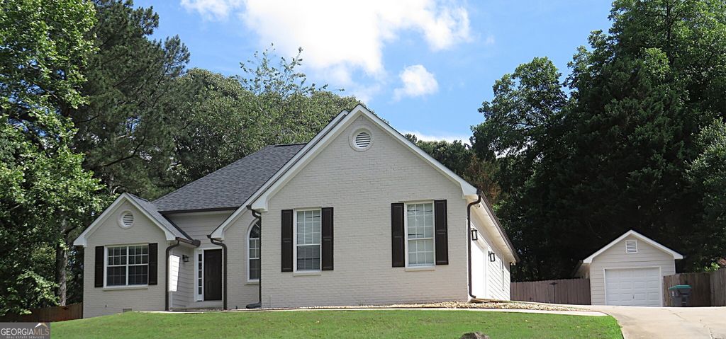 Photo of 300 Rampart Street, McDonough, GA 30253 (MLS # 10771226)