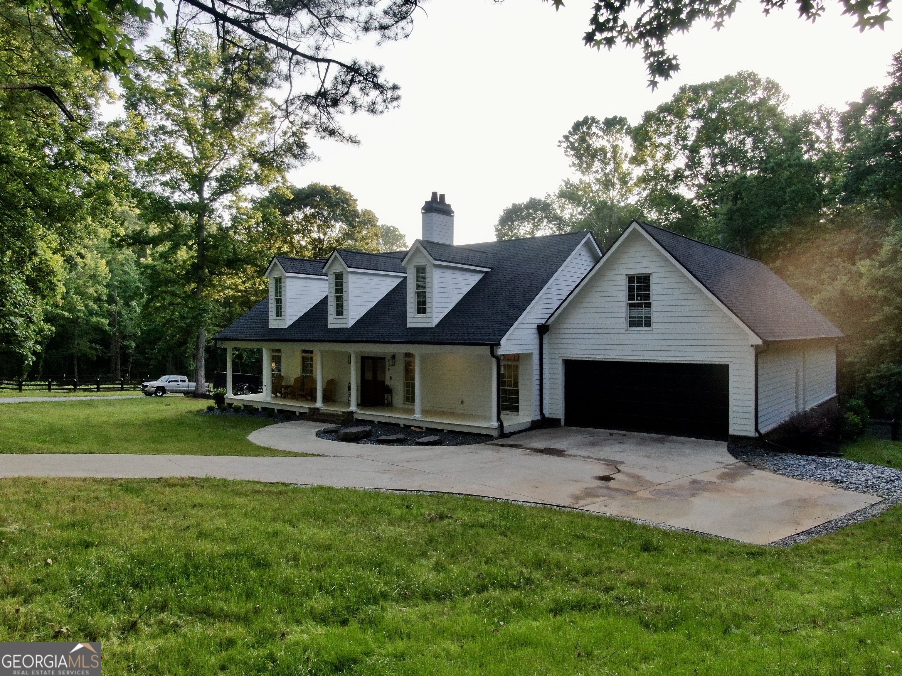 128 Golden Hills DR