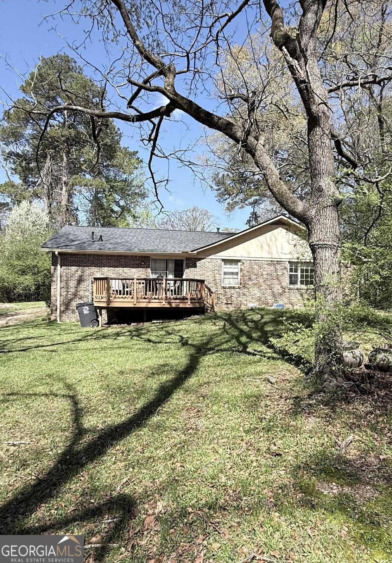 681 N Forest Lake DR