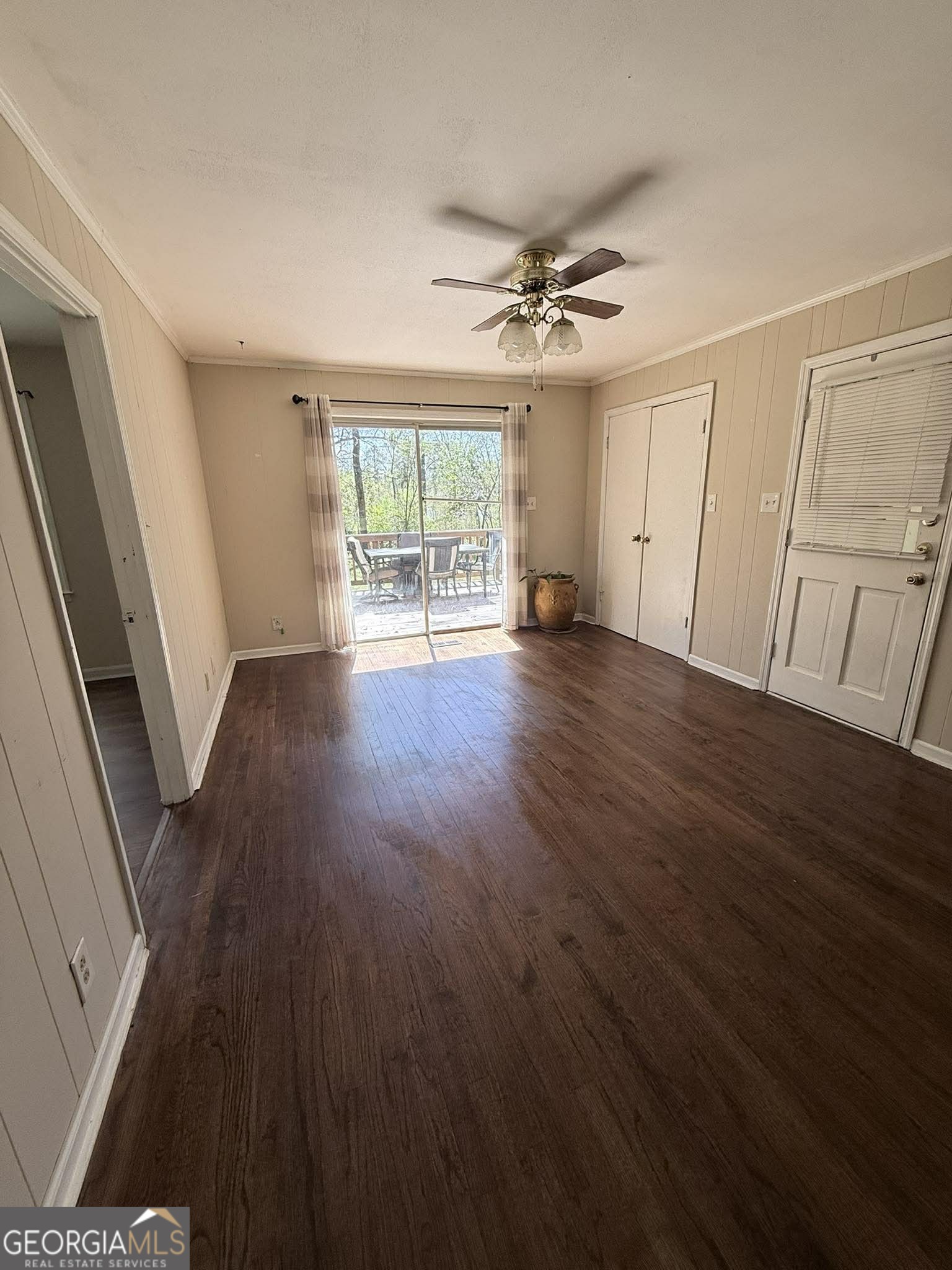 681 N Forest Lake DR