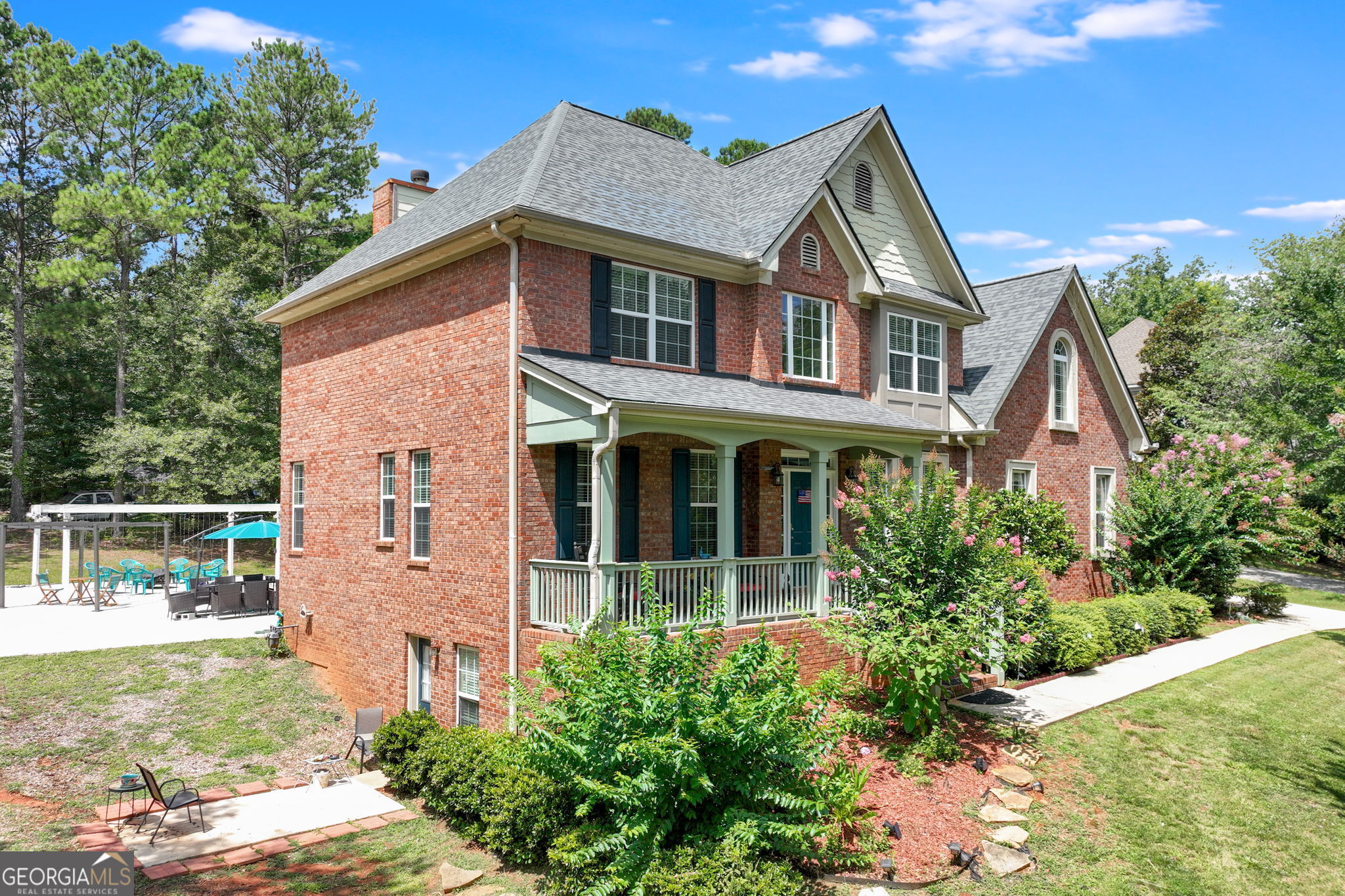 32 St. Ives CIR