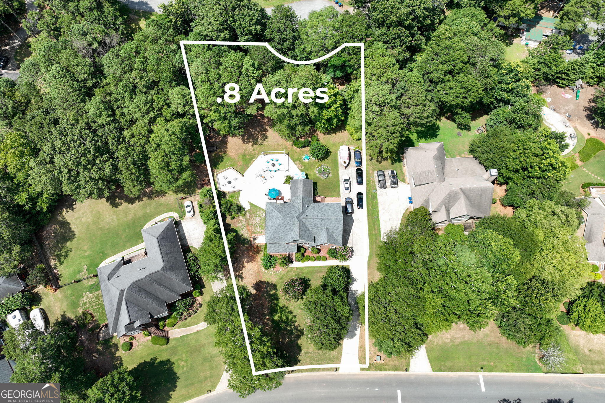 32 St. Ives CIR