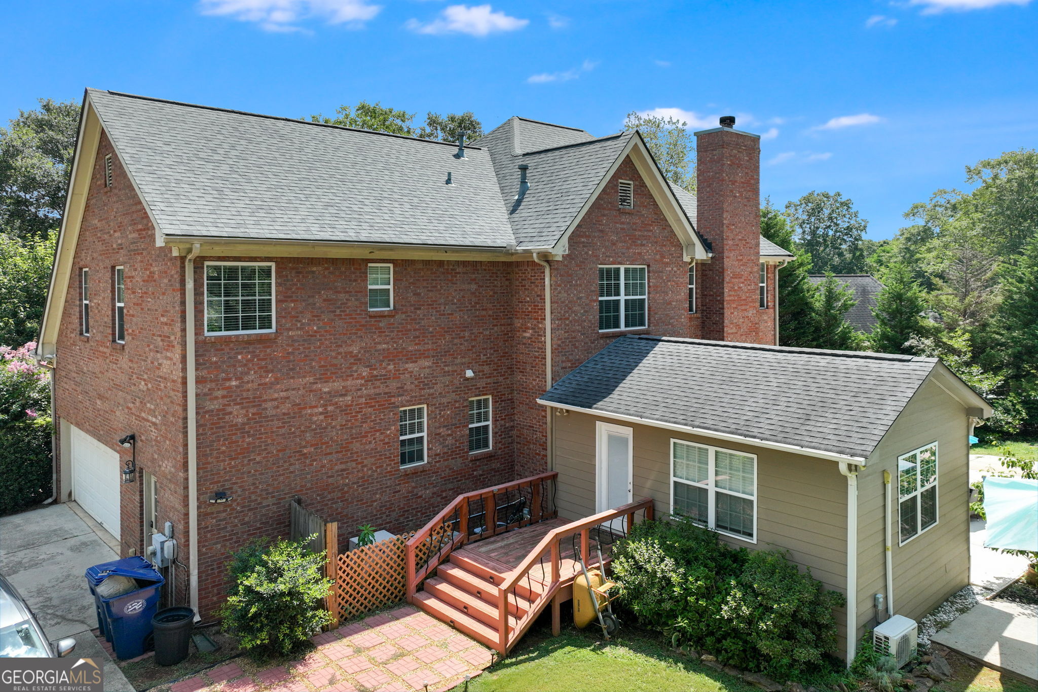 32 St. Ives CIR