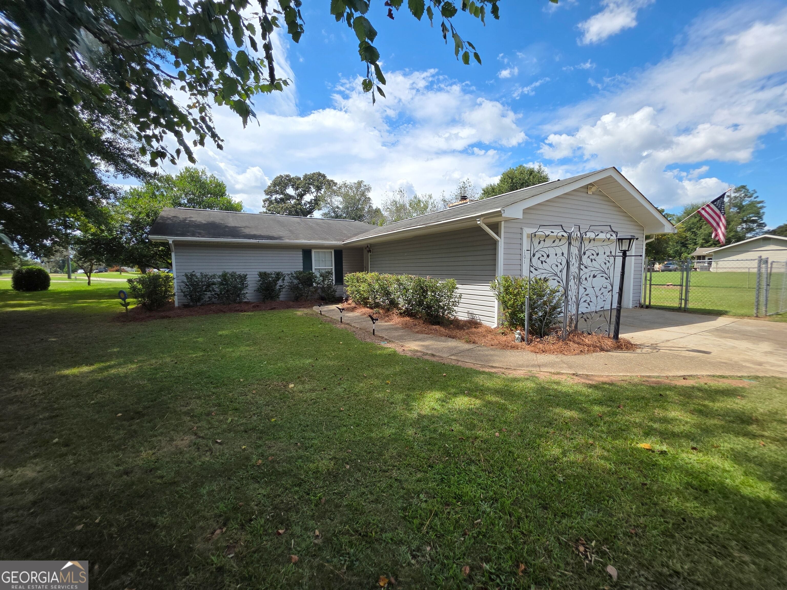 101 Turtle Creek DR