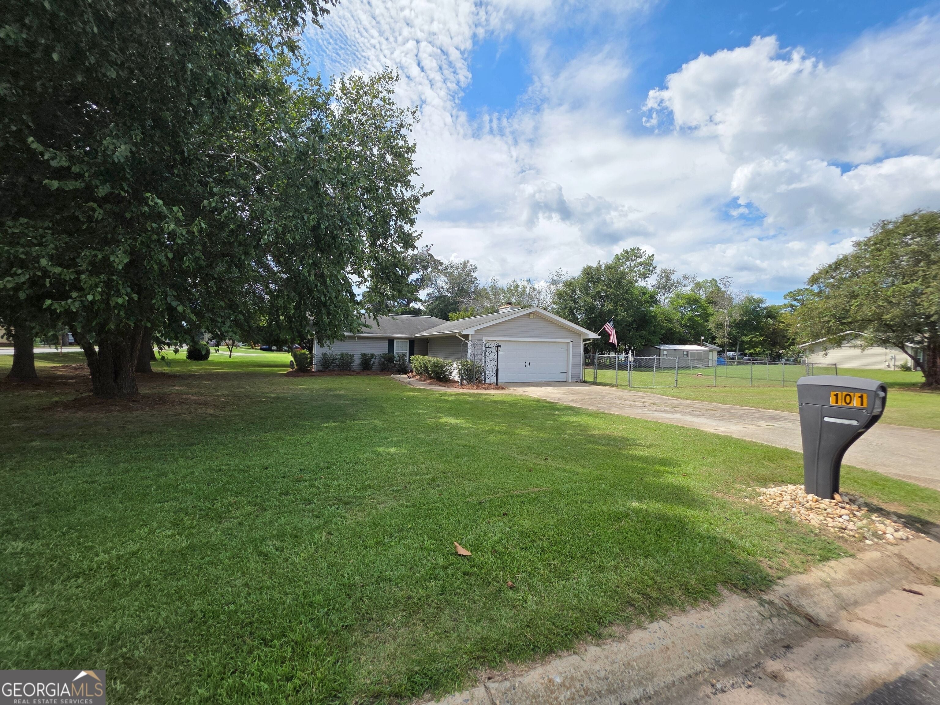 101 Turtle Creek DR