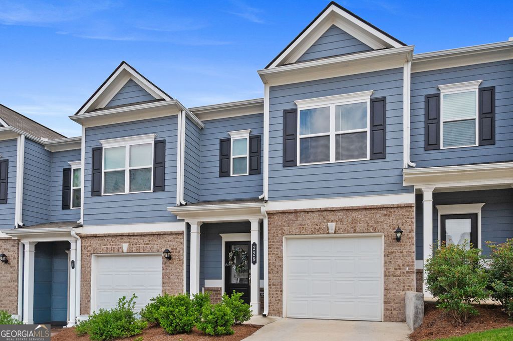 Photo of 229 Dupont Dr, Cartersville, GA 30121 (MLS # 10776697)