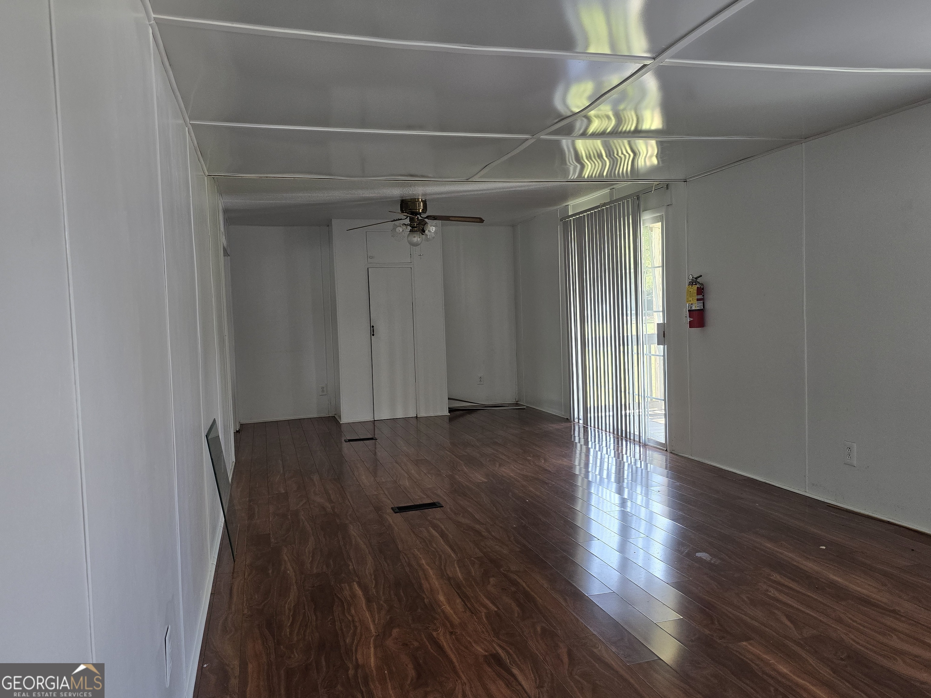 920 Collins AVE
