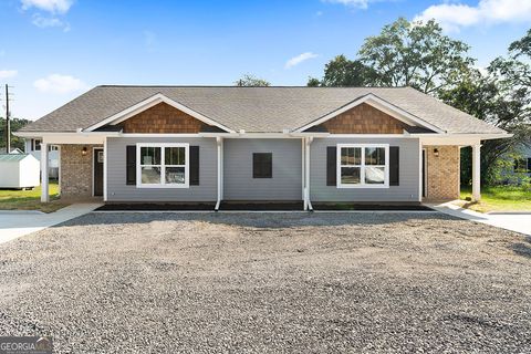Tiny photo for 16 Walker Street, Cartersville, GA 30120 (MLS # 10626368)