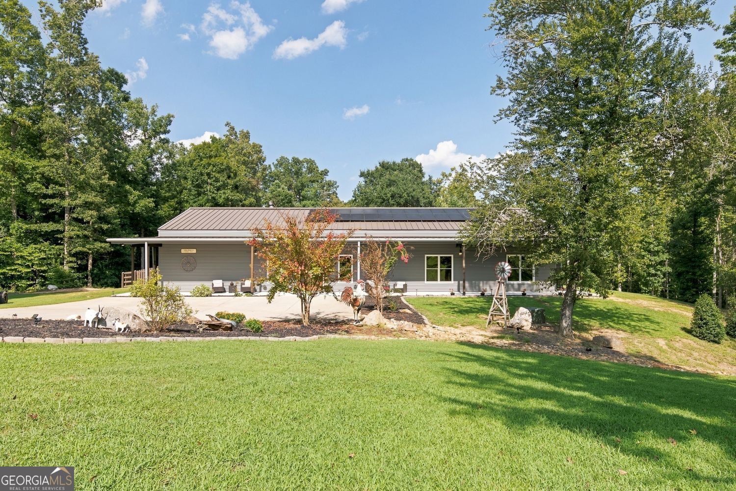 1411 Williams RD