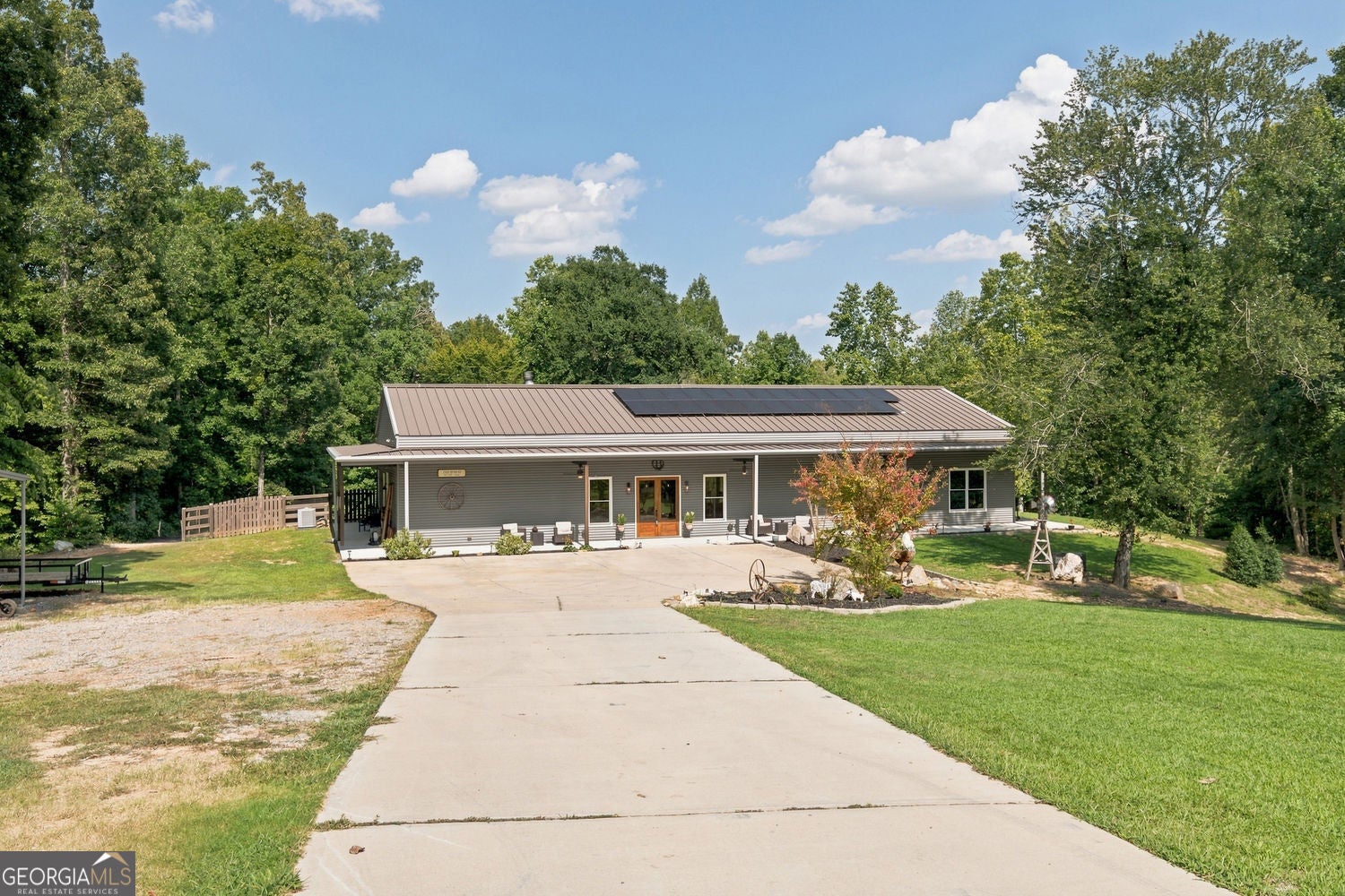 1411 Williams RD