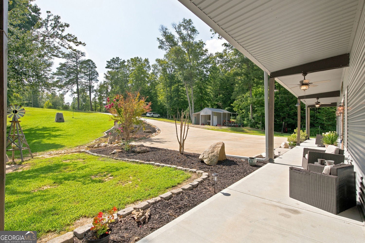 1411 Williams RD