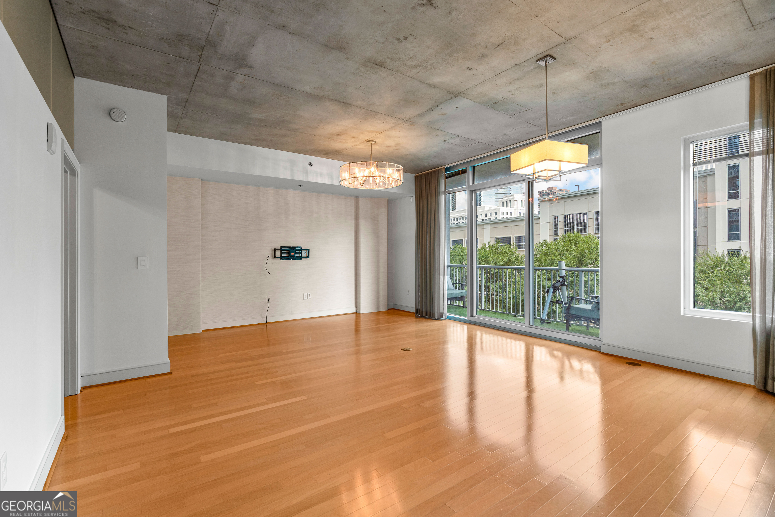 950 W Peachtree ST NW 609