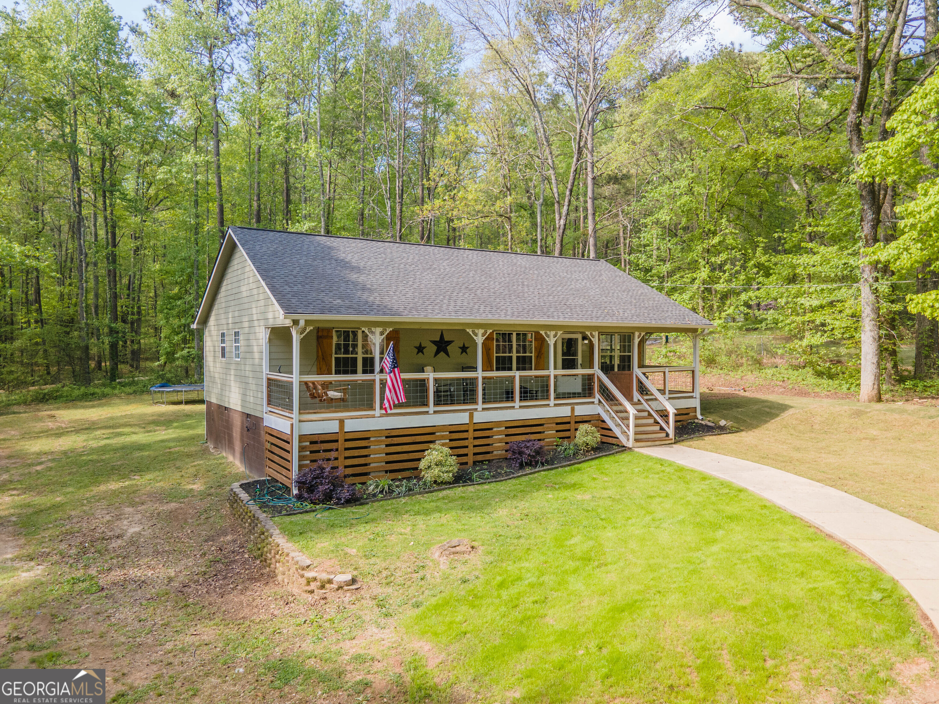 120 Trisha LN