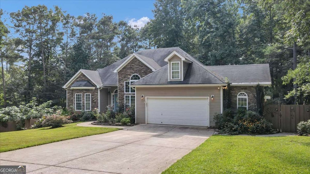 Photo of 59 Rocky Circle NE, White, GA 30184 (MLS # 10821873)