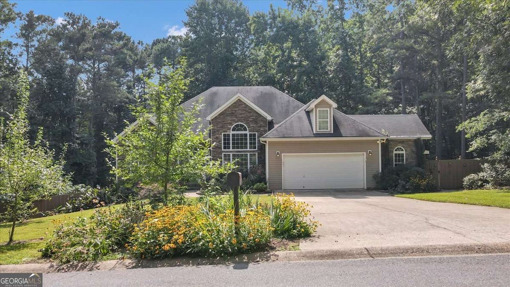 Photo of 59 Rocky Circle NE, White, GA 30184 (MLS # 10821873)