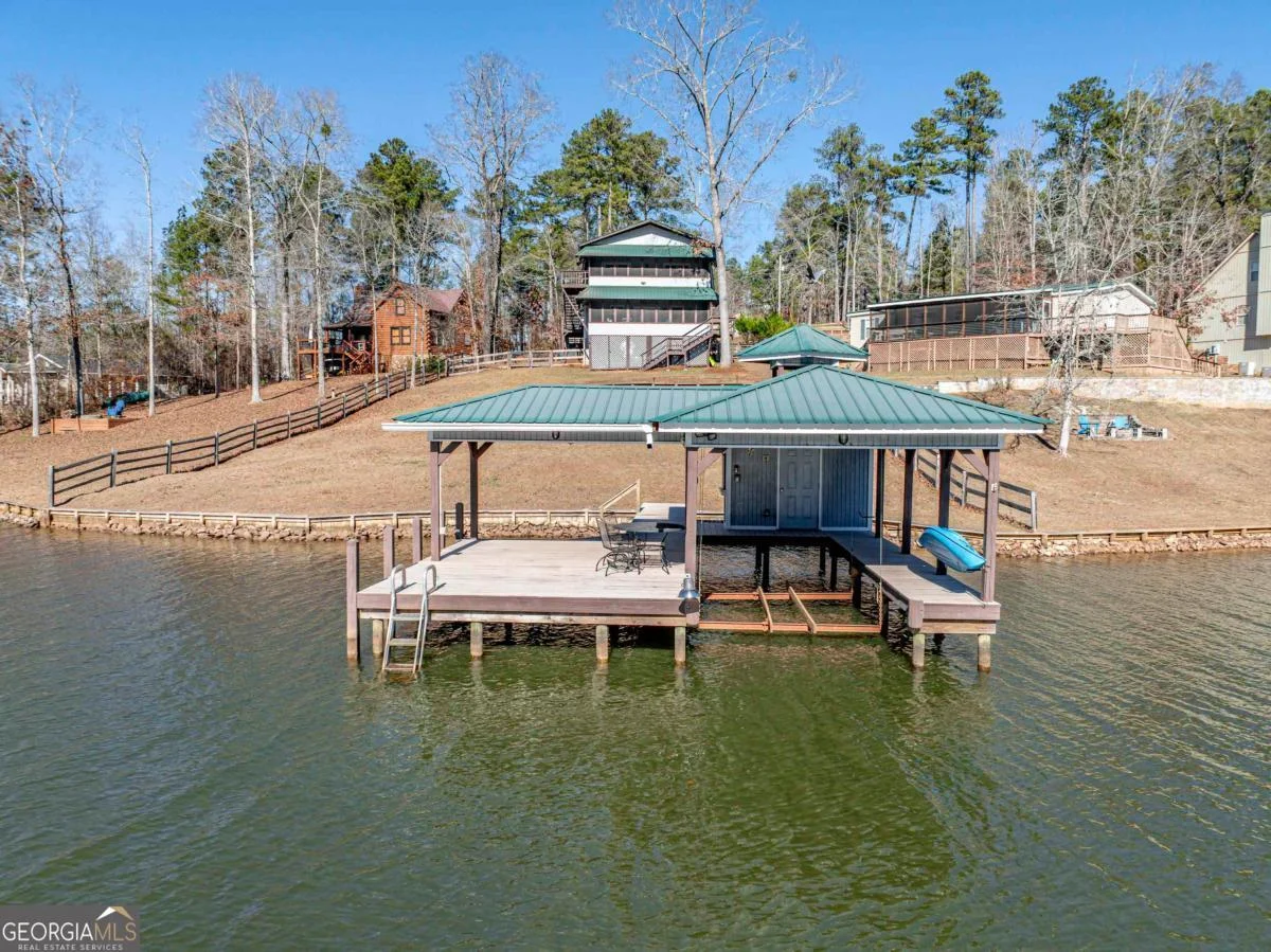 219 Hickory Pass