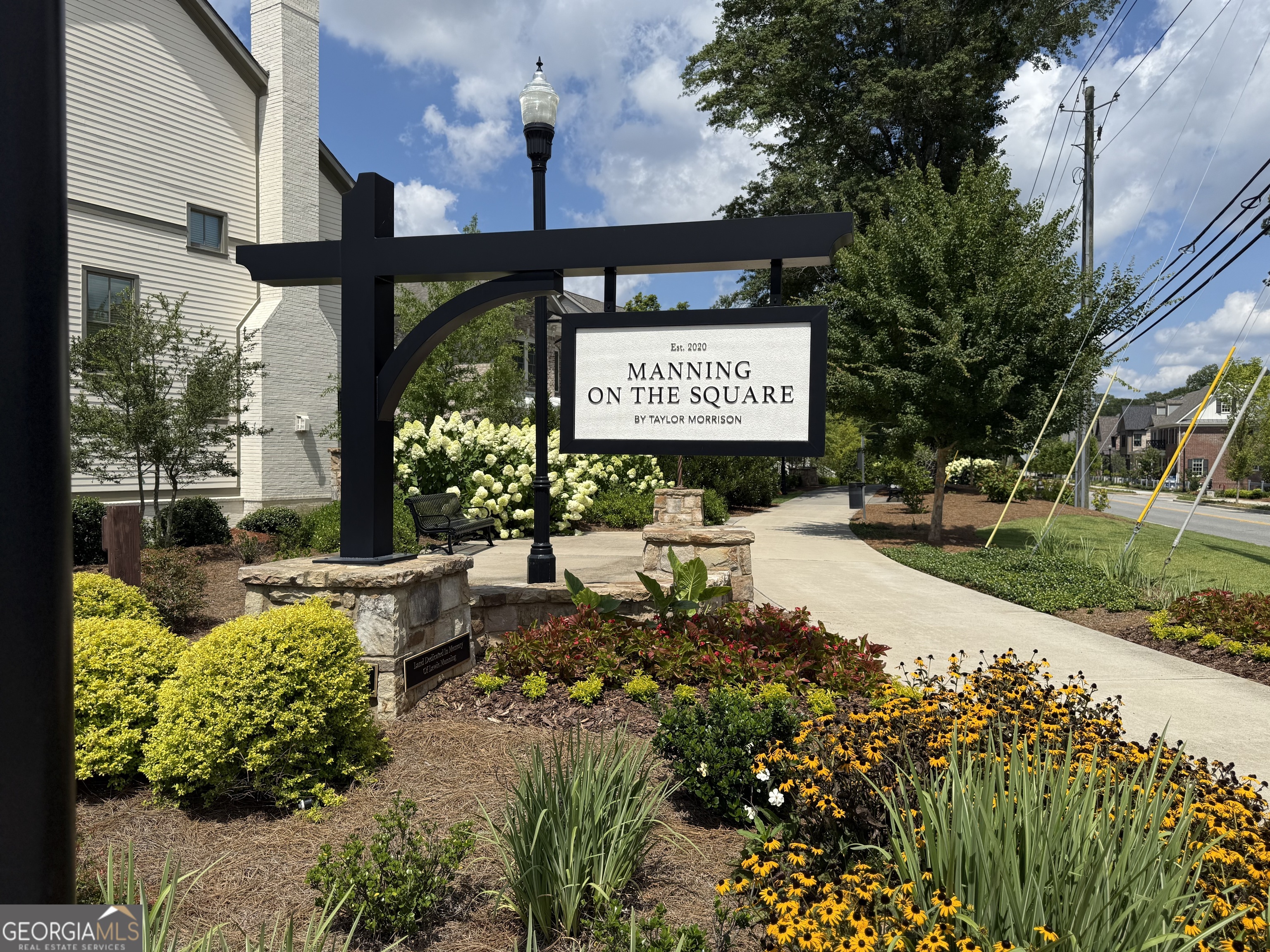 410 Anglin WALK