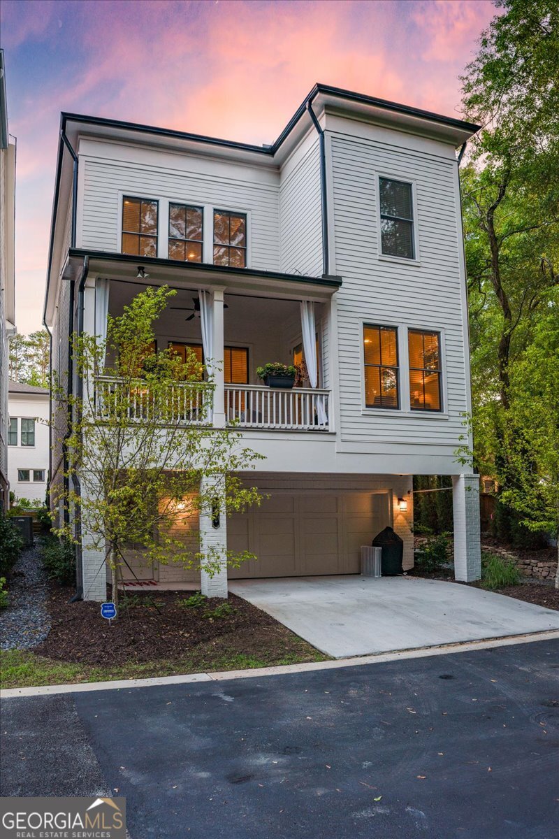 410 Anglin WALK