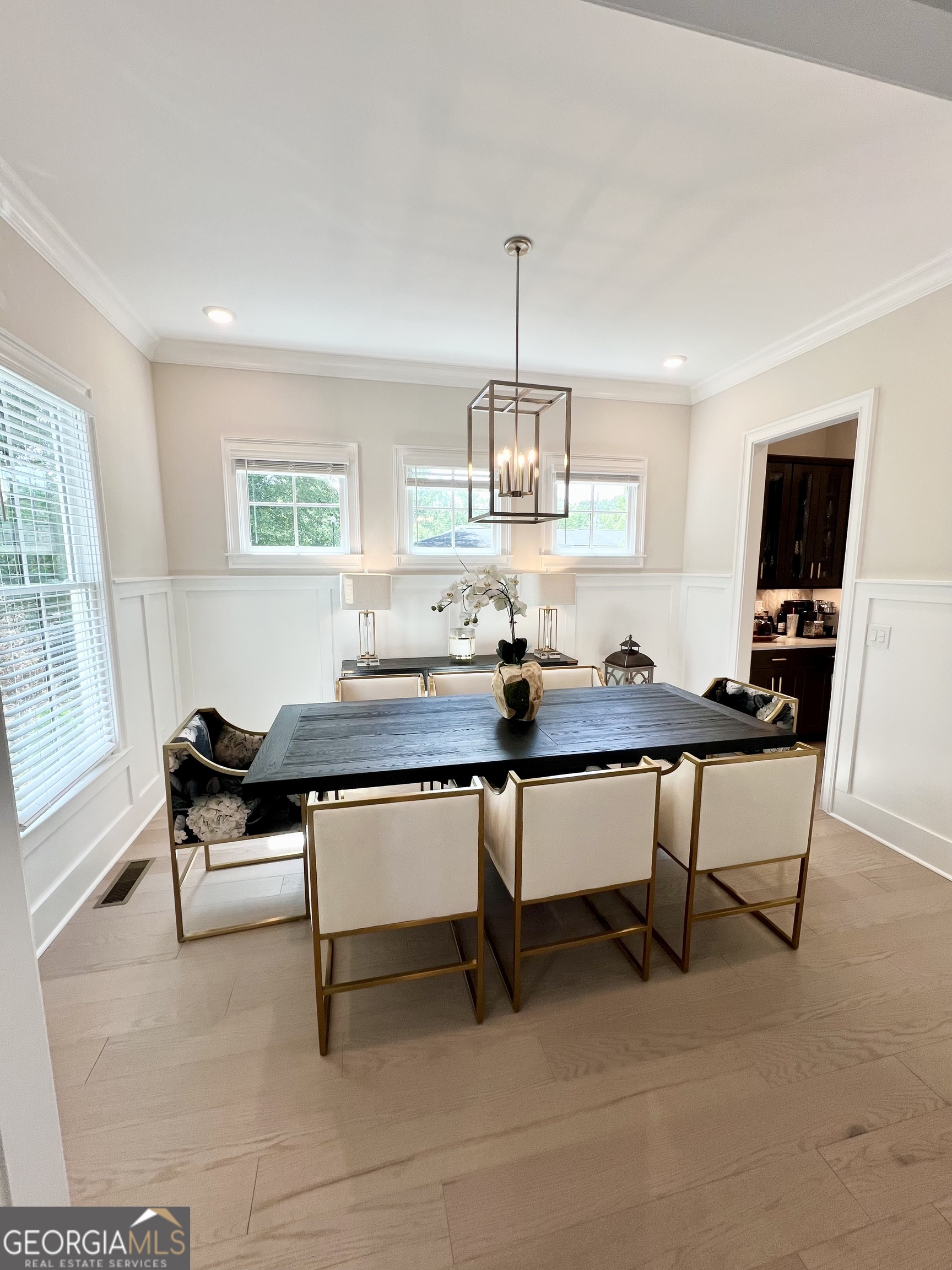 410 Anglin WALK