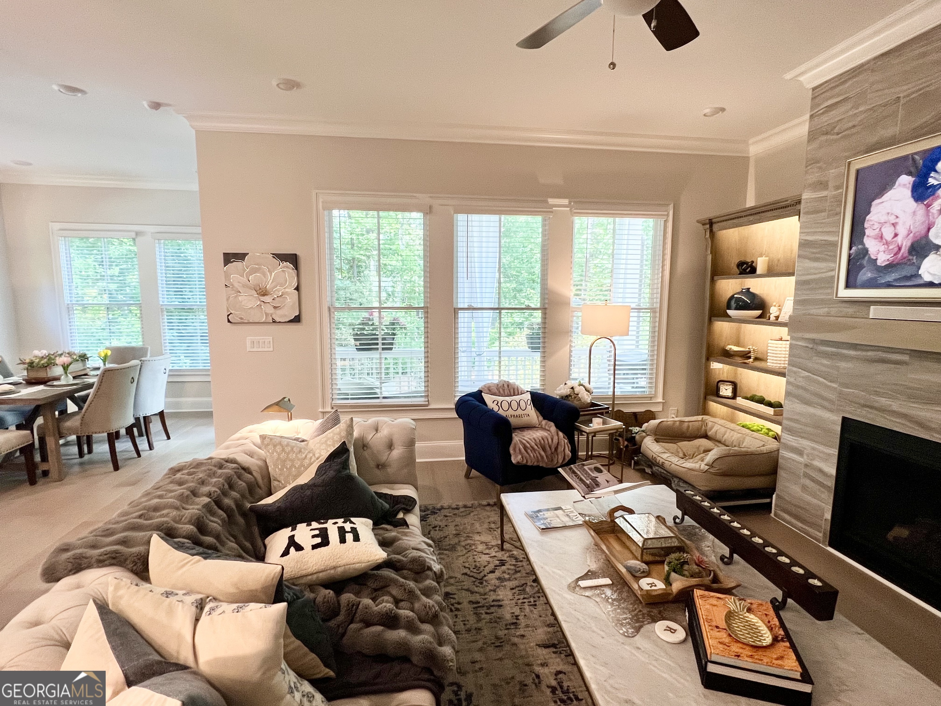 410 Anglin WALK