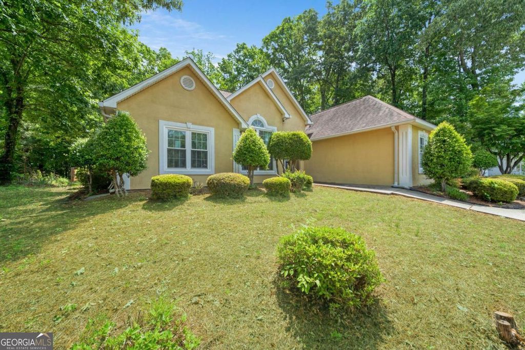 Photo of 184 Glenn Eagles Way, Hiram, GA 30141 (MLS # 10754963)