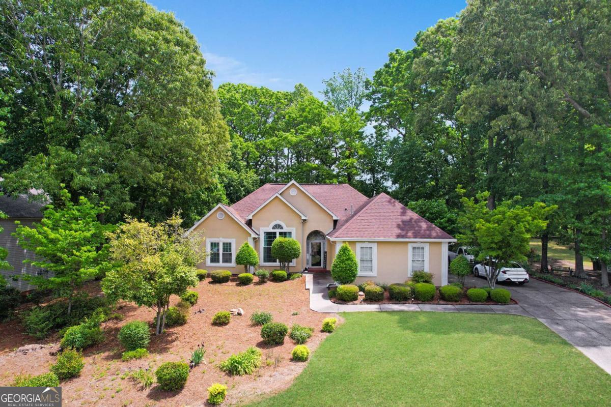 184 Glenn Eagles WAY