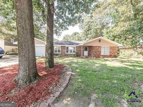 A home in Warner Robins