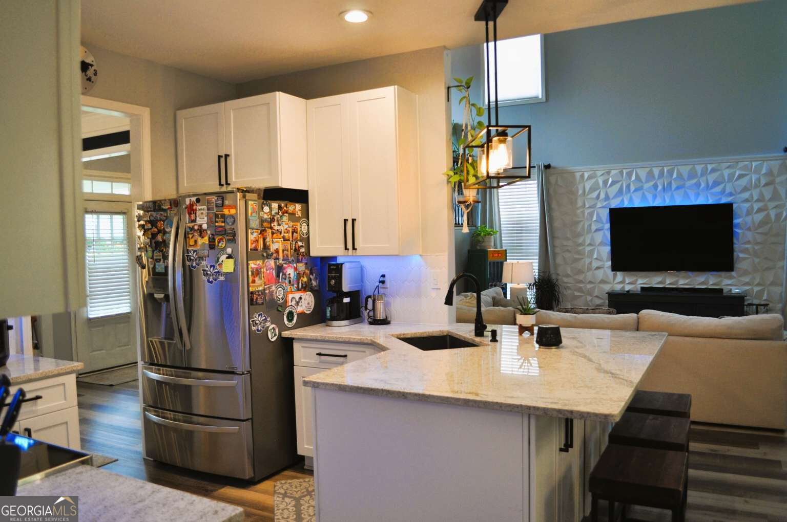 1951 Barrett Knoll CIR NW
